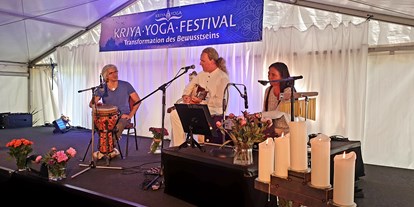 Yoga course - geeignet für: Frauen - Kriya Yoga Festival 2024 - Transformation des Bewusstseins