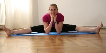 Yogakurs - Erfahrung im Unterrichten: > 100 Yoga-Kurse - Wien Rudolfsheim-Fünfhaus - Asanas - Gesund Bewegt 