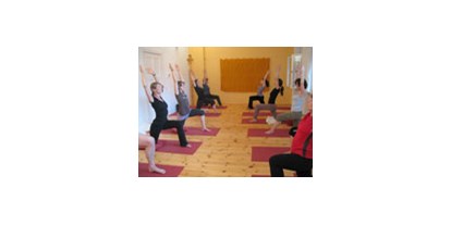 Yoga course - Yogastil: Power-Yoga - Berlin-Stadt Moabit - yogalila yogakurs acroyoga hathayoga  - Yogalila