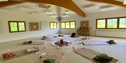 Yoga course - Ambiente der Unterkunft: Spirituell - Baden-Württemberg - Hier findet unser Retreat statt - Re-balance Yourself: Yoga, Ayurveda & Coaching Retreat im Schwarzwald 