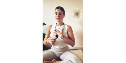 Yoga course - vorhandenes Yogazubehör: Yogagurte - Winsen (Luhe) - Mascha | the.edhas | Yoga • Meditation • Sound