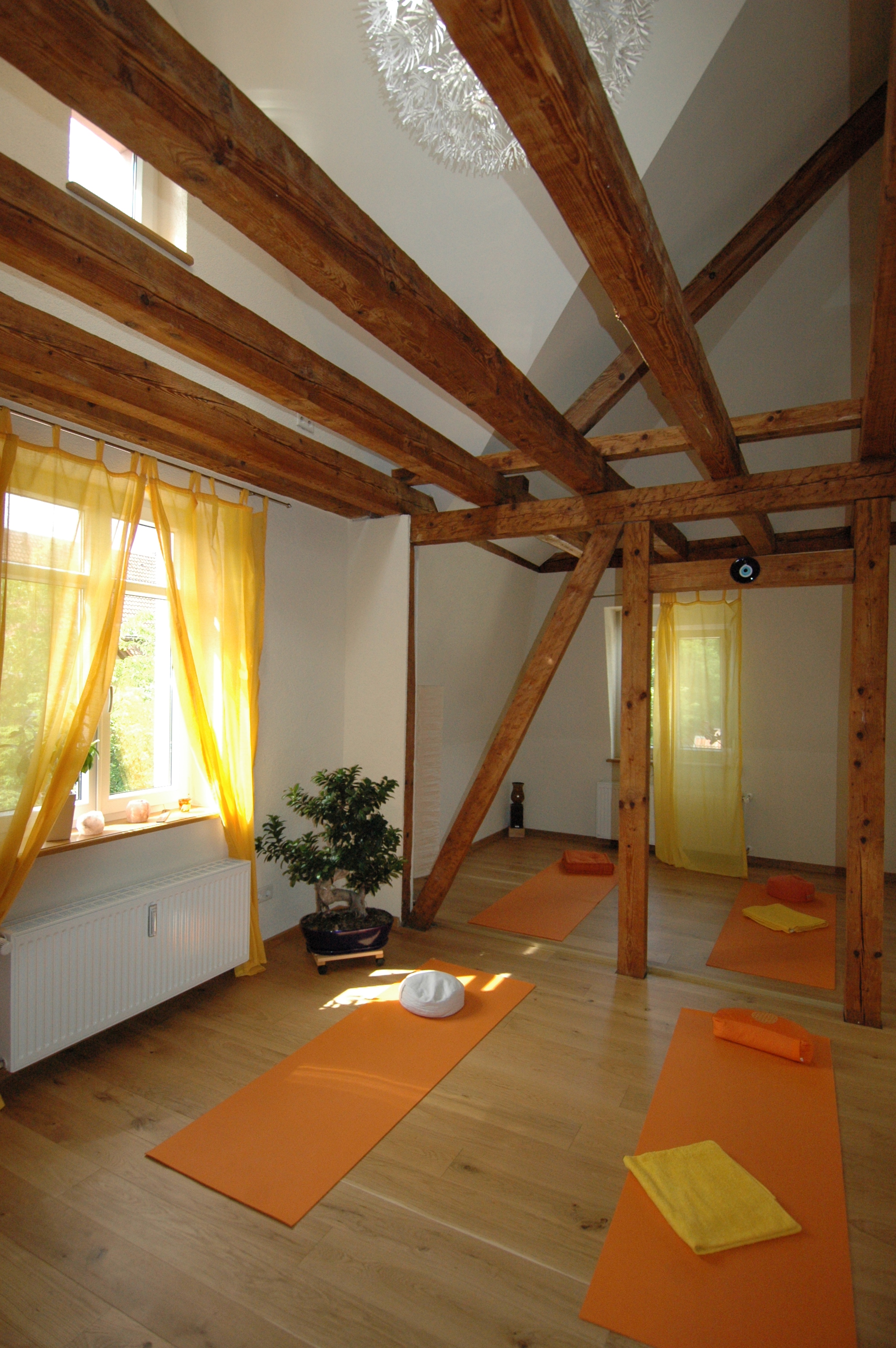 yoga - Yoga-Raum - Yoga für Körper und Geist