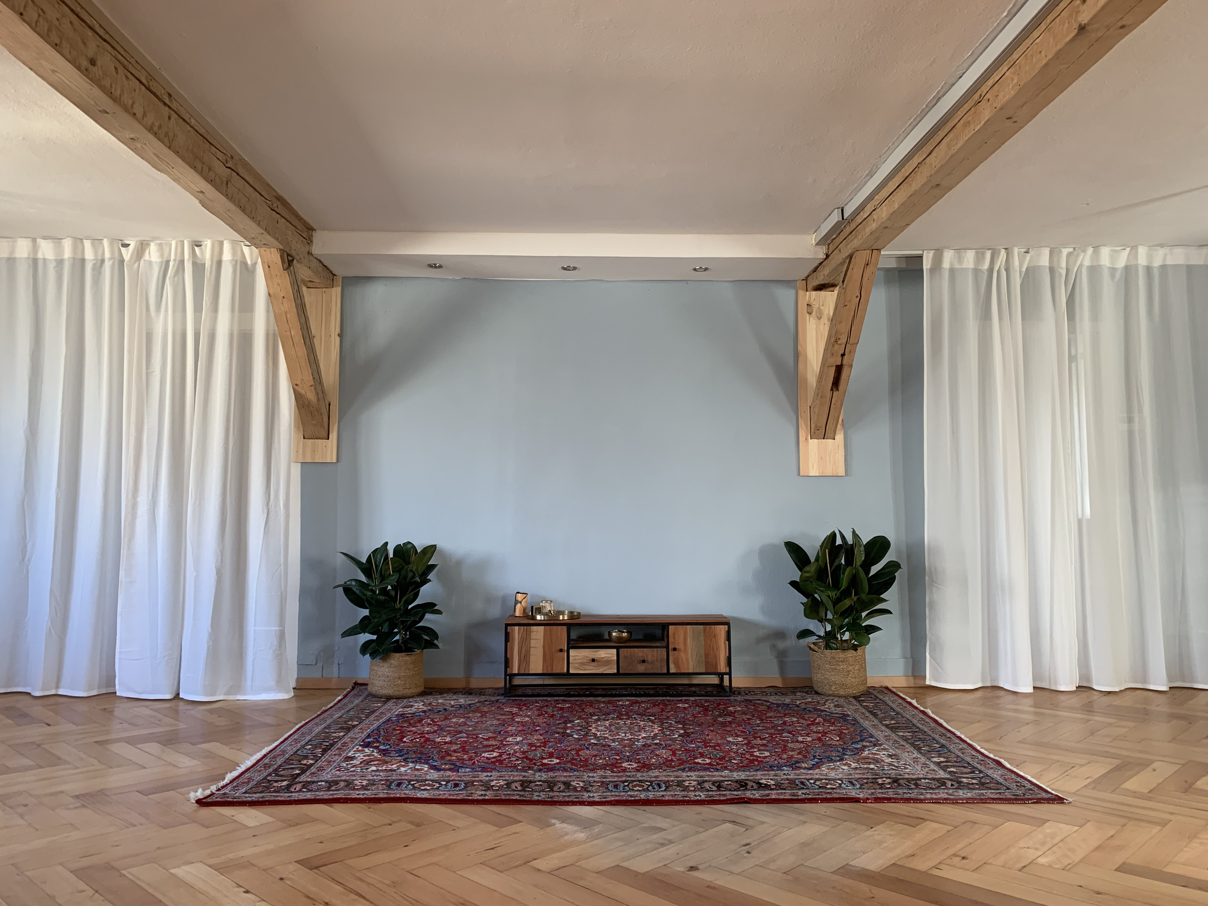 Yoga - Großer Raum Yogastudio - Eastend Yoga