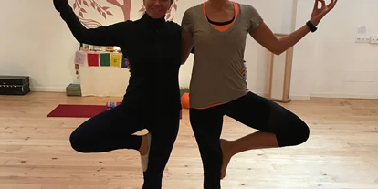 Yogakurs - Art der Yogakurse: Probestunde möglich - Jersbek - Eine Kollegin auf Mallorca  - Yoga Yourself  Melanie Fröhlich