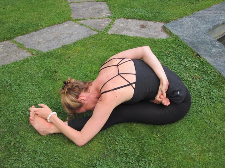 yoga - https://scontent.xx.fbcdn.net/hphotos-xap1/t31.0-0/q88/p180x540/11080544_970452192967135_2299216576707712451_o.jpg - Yoga People