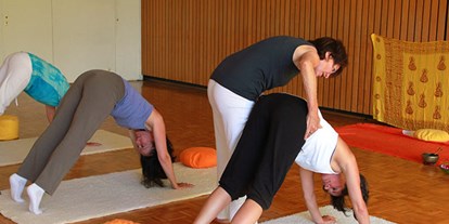 Yoga course - Kurse für bestimmte Zielgruppen: Kurse nur für Frauen - Stuttgart / Kurpfalz / Odenwald ... - Zeit für Yoga