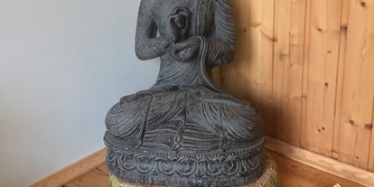 Yogakurs - Sauerland - Yogaraum - Shantidevi bei Shala Utaja