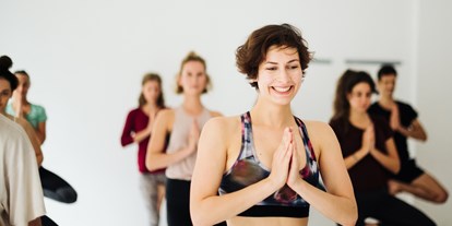 Yogakurs - Kurse mit Förderung durch Krankenkassen - Berlin - Lotos Yoga Berlin