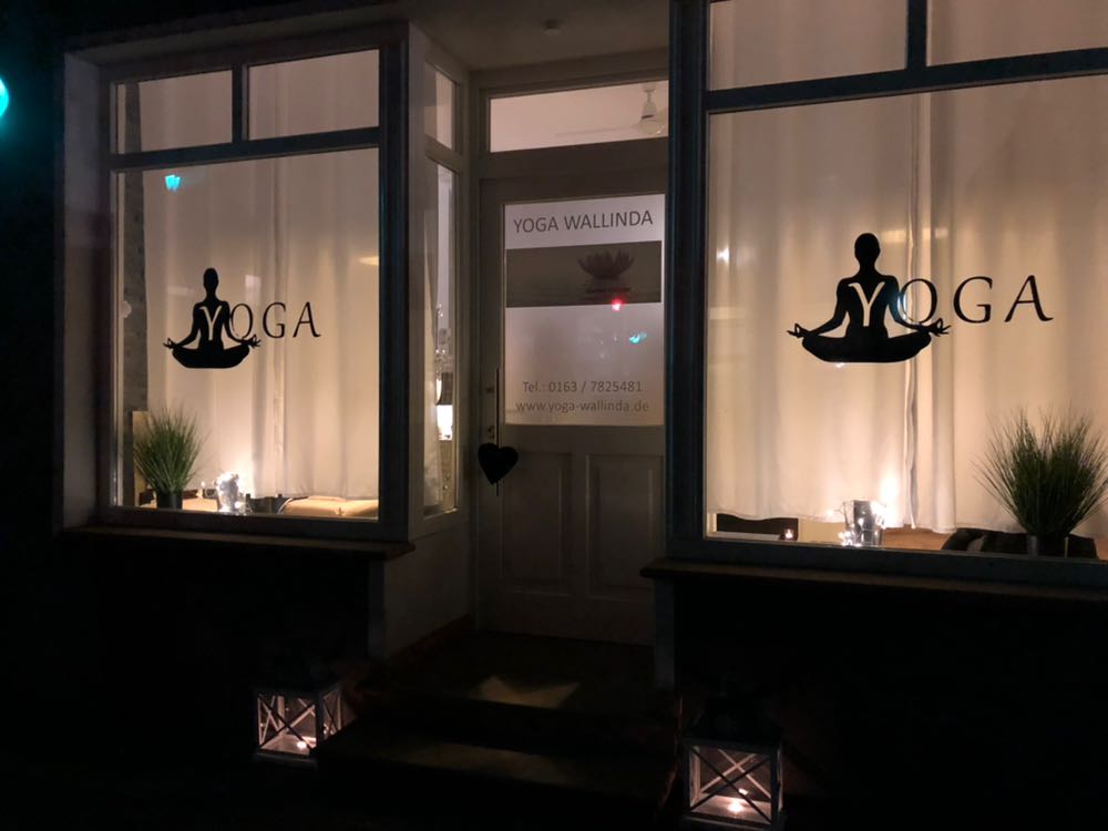 yoga - YOGA in netter Atmosphäre - Daniela Wallinda