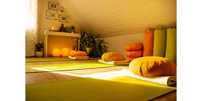 Yoga course - vorhandenes Yogazubehör: Decken - Nordseeküste - abschalten und wohlfühlen - Vianu- Lebensberatung & Yoga - Eszter Saletros