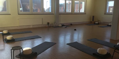 Yoga course - Kurse mit Förderung durch Krankenkassen - Region Schwaben - Yoga Diana Gaiser / Yogalehrerin BDY/ EYU und AYAS Yogalehrerin 900