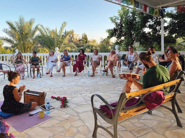 Yoga Retreat: Yoga Urlaub in Andalusien – Sonne, Meer & tägliche Praxis 