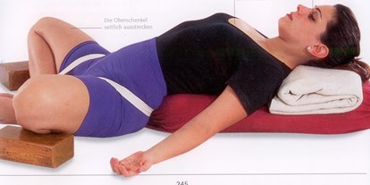 Yogakurs - Yogastil: Iyengar Yoga - Hessen Süd - Martina Helken-Dieth