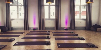 Yoga course - Baltmannsweiler - Sina Munz-Layer (Yogaflower)