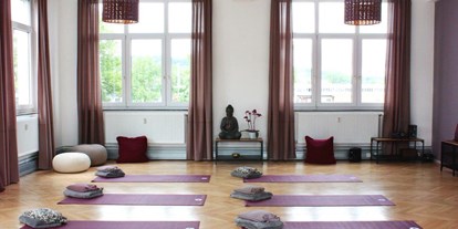 Yoga course - Yogastil: Power-Yoga - Region Schwaben - Sina Munz-Layer (Yogaflower)
