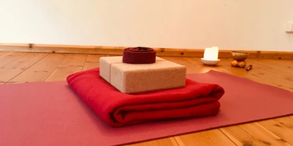 Yogakurs - vorhandenes Yogazubehör: Sitz- / Meditationskissen - Ammersbek - Lena Jennert