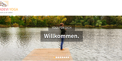 Yogakurs - vorhandenes Yogazubehör: Stühle - Brandenburg Süd - Dayadevi Yoga