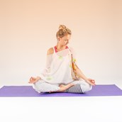 Yoga - Natalie Lindner-Dudajek