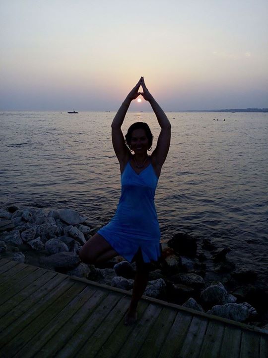 Yoga - https://scontent.xx.fbcdn.net/hphotos-prn2/v/t1.0-9/s720x720/10622711_568548113257044_5726956855761690926_n.jpg?oh=4bb1100ae6de19a2c08df0f7b3056baa&oe=57598FAC - Fräulein Yogine