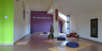 Yoga course - Gondelsheim - https://scontent.xx.fbcdn.net/hphotos-xtp1/t31.0-0/p180x540/12471503_1537673303212424_5840991080185028319_o.jpg - Yoga for life