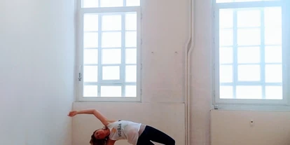 Yogakurs - Kurse für bestimmte Zielgruppen: Yoga für Refugees - Lilienthal Deutschland - Unser Raum am Brommyplatz...komm vorbei, sobald es wieder geht. :-) - Shine&Sway - STRALA Yoga mit Frauke