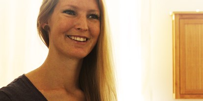 Yogakurs - Kurse für bestimmte Zielgruppen: Kurse nur für Frauen - Köln - Nelly Steffen