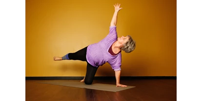 Yogakurs - Art der Yogakurse: Geschlossene Kurse (kein späterer Einstieg möglich) - Ulla Möller