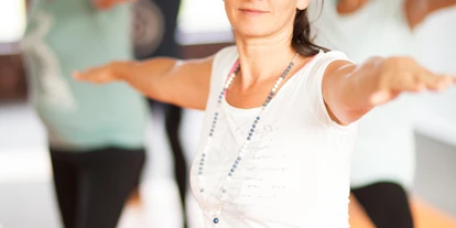 Yogakurs - vorhandenes Yogazubehör: Decken - Deutschland - Bewegung - Yoga.Raum Auerbach Anke Löser