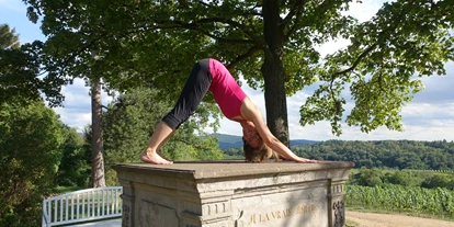 Yogakurs - Art der Yogakurse: Geschlossene Kurse (kein späterer Einstieg möglich) - Seeheim-Jugenheim - Kerstin Boose