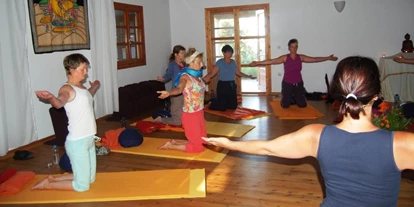 Yogakurs - geeignet für: Ältere Menschen - Mönchengladbach Nord - Haus für Yoga und Gesundheit