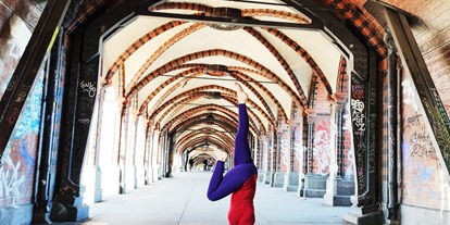 Yoga course - Kurse mit Förderung durch Krankenkassen - Berlin-Stadt Kreuzberg - Brigitte Zehethofer