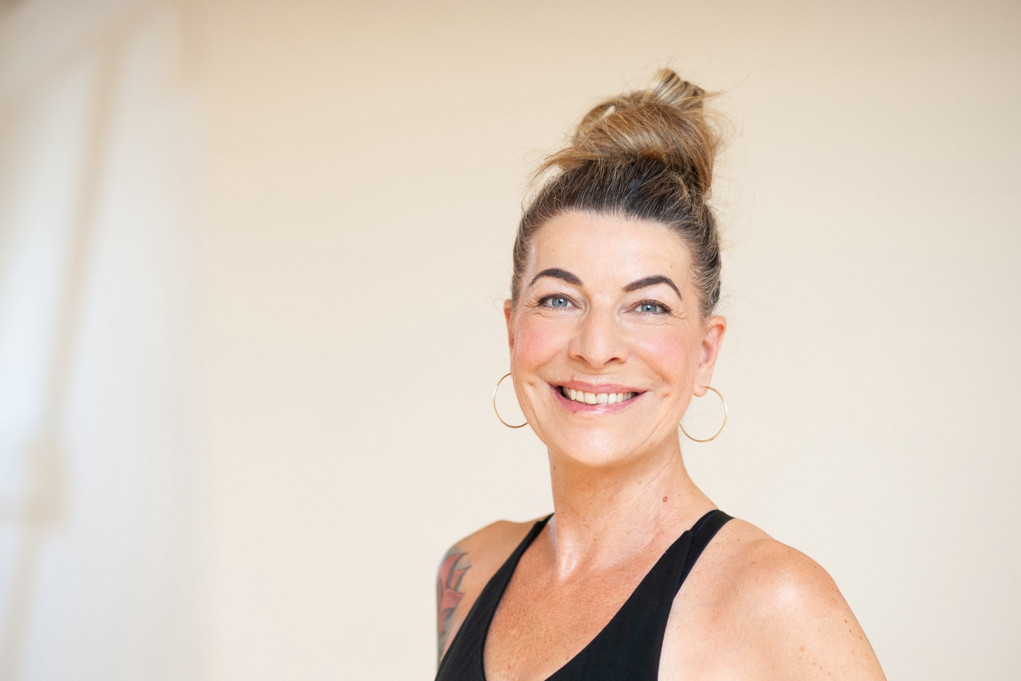 yoga - Patricia Ankele
ist zertif. BDY-Yogalehrerin (+ 1600 hrs Yin & Yang Yoga Teacher Trainings), zertif. Lehrerin für Yin-, MyoYin- , AcuYin- und Qigong sowie Faszien Trainerin, Entspannungspädagogin und Reiseverkehrskauffrau. Patricia hat sich auf Workshops, Retreats und Firmenyoga spezialisiert. - LebedeinYoga