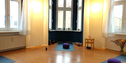 Yogakurs - Kurse mit Förderung durch Krankenkassen - Berlin-Stadt Bezirk Lichtenberg - Unser Raum in Köpenick.
Bahnhofstr. 7, 12555 Berlin - The Yogabridge Berlin