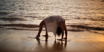 Yogakurs - Kurse für bestimmte Zielgruppen: Kurse für Senioren - Sandra Zebrowski