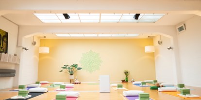 Yoga course - Ausstattung: Umkleide - Neuss - Rundum Yoga