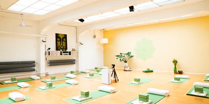 Yoga course - Ausstattung: WC - Düsseldorf Stadtbezirk 1 - Rundum Yoga