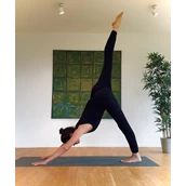 yoga - Kristina Schuler