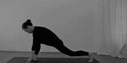 Yogakurs - vorhandenes Yogazubehör: Decken - Steinhagen (Gütersloh) - Hatha Yoga Flow
 - Yoga Nidra