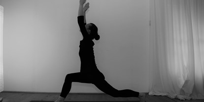 Yoga course - Ausstattung: WC - Teutoburger Wald - Anjaneyasana - Yoga Nidra