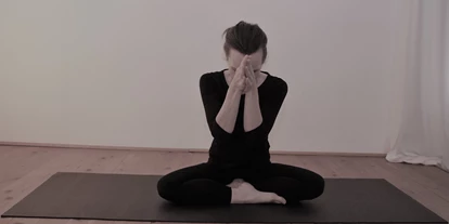 Yogakurs - vorhandenes Yogazubehör: Decken - Steinhagen (Gütersloh) - Namasté, Yoga in Bielefeld - Yoga Nidra