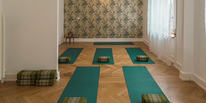Yoga course - Kurse mit Förderung durch Krankenkassen - Switzerland - Yogastudio Olten - Sabrina Keller