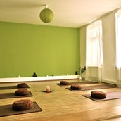 Yoga - https://scontent.xx.fbcdn.net/hphotos-xal1/v/t1.0-9/1947734_628618970546545_1006580646_n.jpg?oh=47a98ca4199d03748b9b1545b0e6a473&oe=5758C944 - Yogalance - Yoga und Pilates und Massage in Halle (Saale)