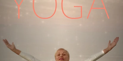 Yoga course - vorhandenes Yogazubehör: Yogamatten - Bodenheim - Yoga ist eine Art zu Leben, ein umfassendes System, um Körper, Geist und Seele in Einklang zu bringen. - ZEKIYE SAEHRIG - YOGA IM ZENTRUM