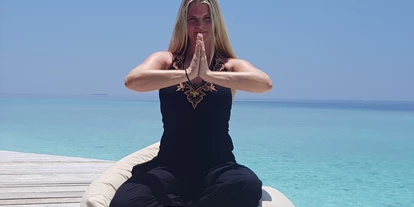 Yogakurs - vorhandenes Yogazubehör: Sitz- / Meditationskissen - Deutschland - Sandra Neubauer