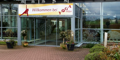 Yoga course - Ambiente: Kleine Räumlichkeiten - North Rhine-Westphalia - Yogalehrer Vorbereitung - Erfahre alles über die Yogalehrer Ausbildung