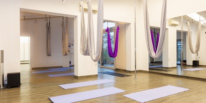 Yoga course - vorhandenes Yogazubehör: Decken - Pfalz - Kursraum - Yoga Room Herxheim