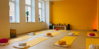 Yoga course - vorhandenes Yogazubehör: Sitz- / Meditationskissen - Elbeland - Sonnenschein-Yoga