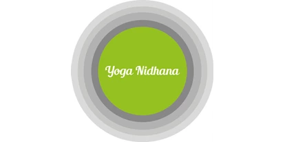 Yogakurs - geeignet für: Dickere Menschen - Logo - Yoga Nidhana