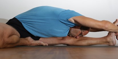 Yoga course - Ambiente: Große Räumlichkeiten - Weinviertel - Hannes Hochmeister Iyengar - Ooom Yogastudio