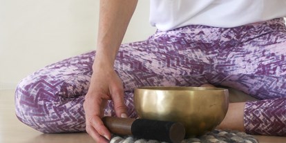 Yogakurs - vorhandenes Yogazubehör: Sitz- / Meditationskissen - Saarland - BeHappYoga